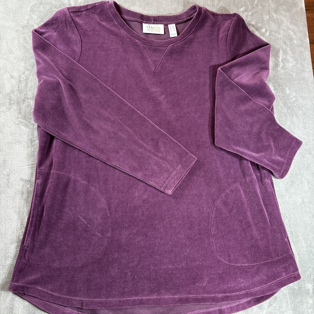 d&co. ACTIVE Purple Velour Pullover Sweatshirt - Women's Size MP - Soft Lounge